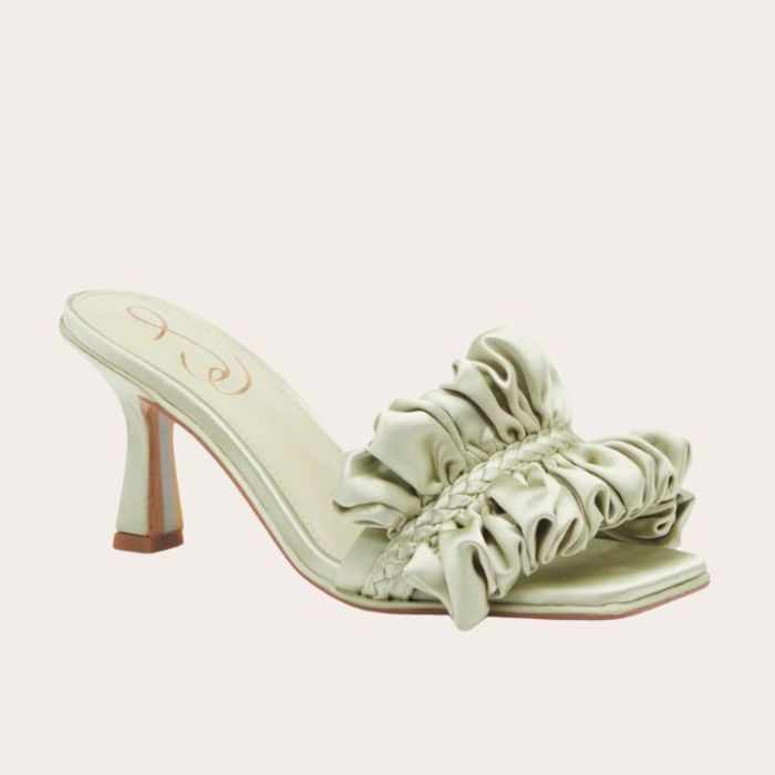 Top accessories for wedding guests